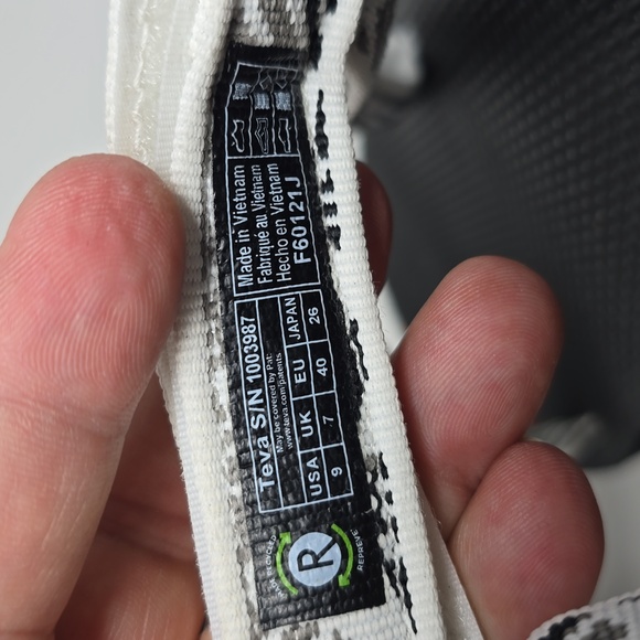 Teva Original Universal Sandals Women's Size 9 - Picture 6 of 6